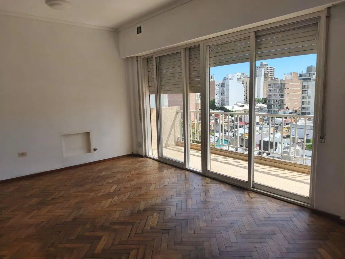 ALQUILER SEMI PISO 2DORMITORIOS AMPLIO 93M2totales 3