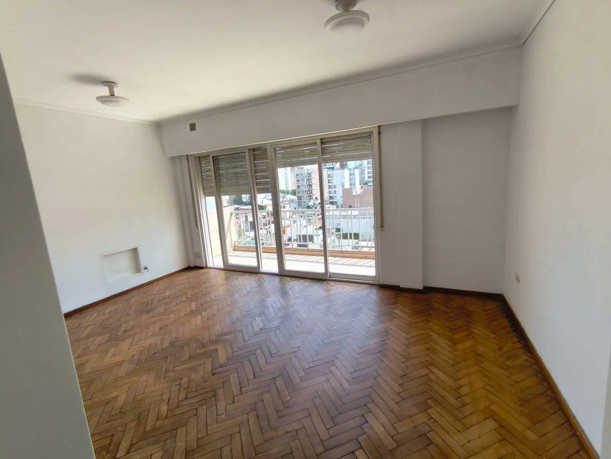 ALQUILER SEMI PISO 2DORMITORIOS AMPLIO 93M2totales 2