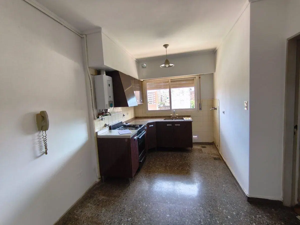 ALQUILER SEMI PISO 2DORMITORIOS AMPLIO 93M2totales 4