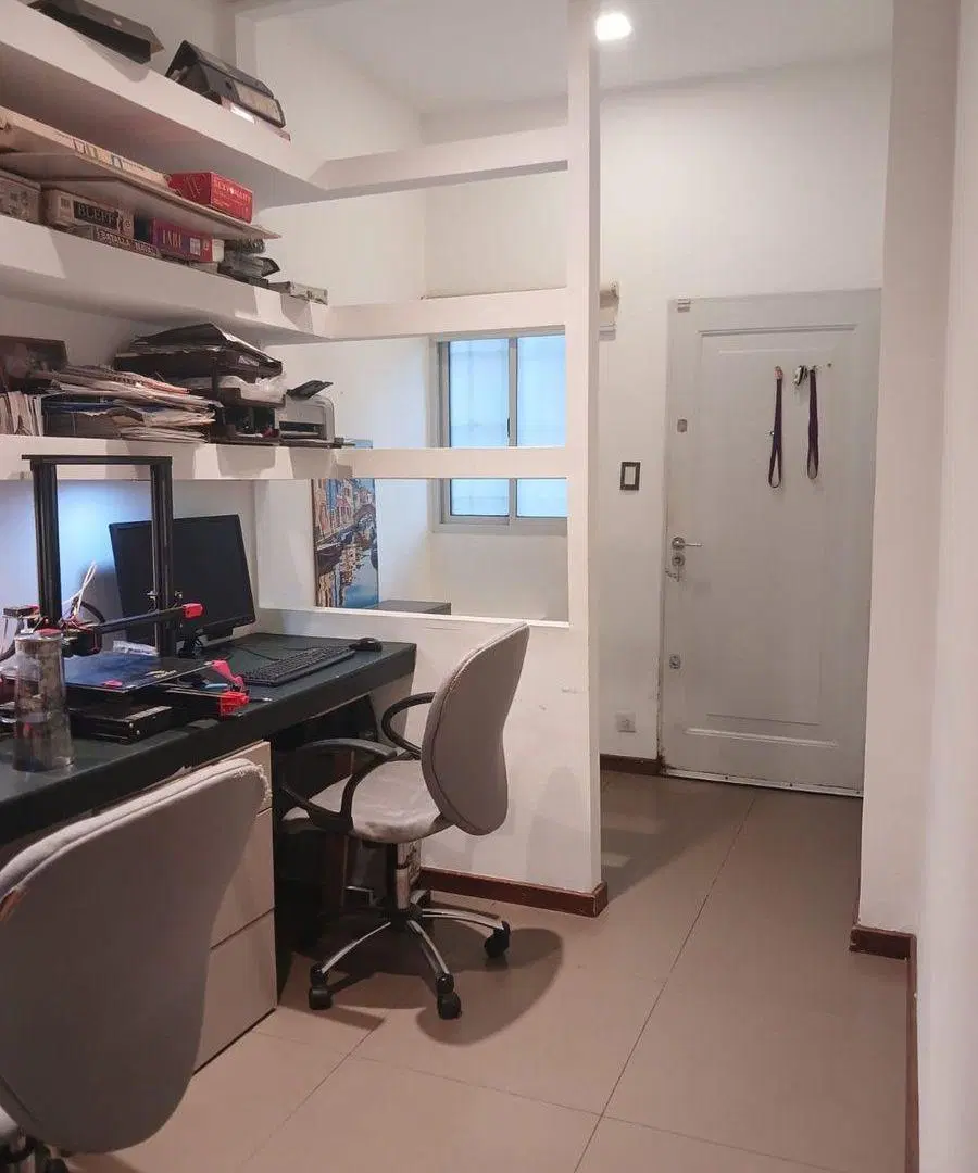 VENTA CASA 2 DOR. , JARDIN Y COCHERA EN  ZONA SUR 2