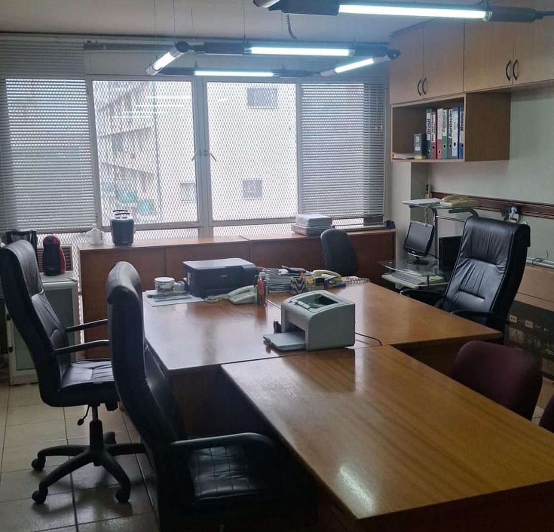 Foto de OFICINA EN VENTA - EDIFICIO LA FAVORITA -, imagen 1