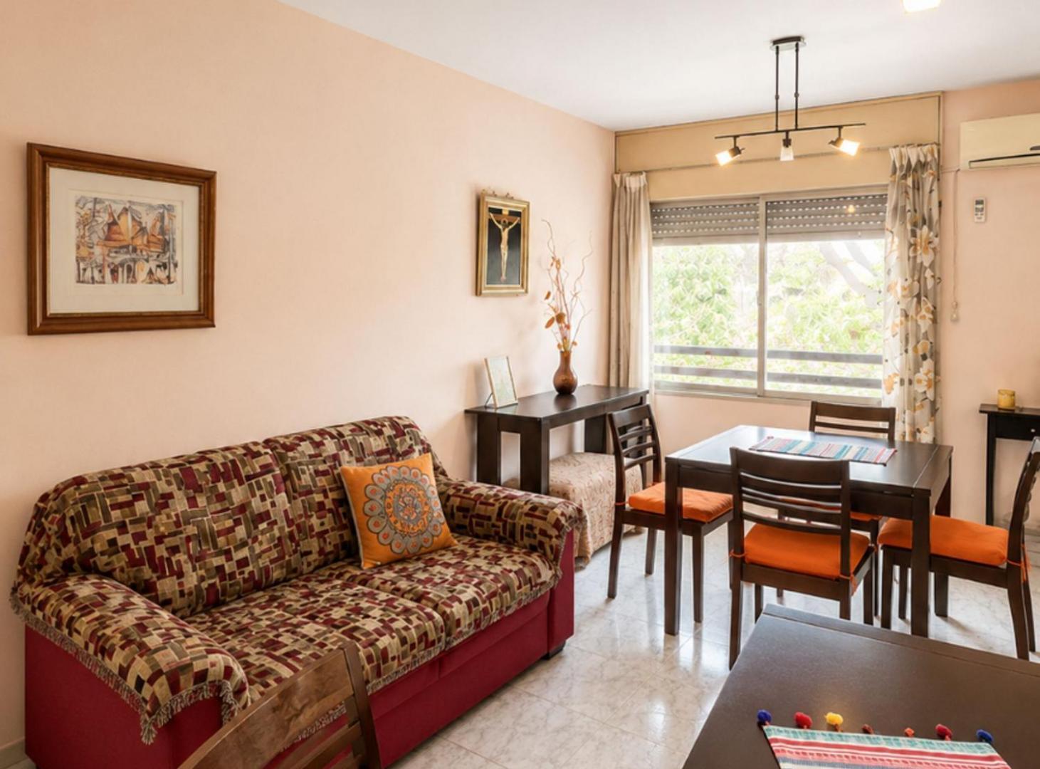 Foto de VENTA! SEMIPISO 2 DORMITORIOS BARRIO ABASTO, imagen 1
