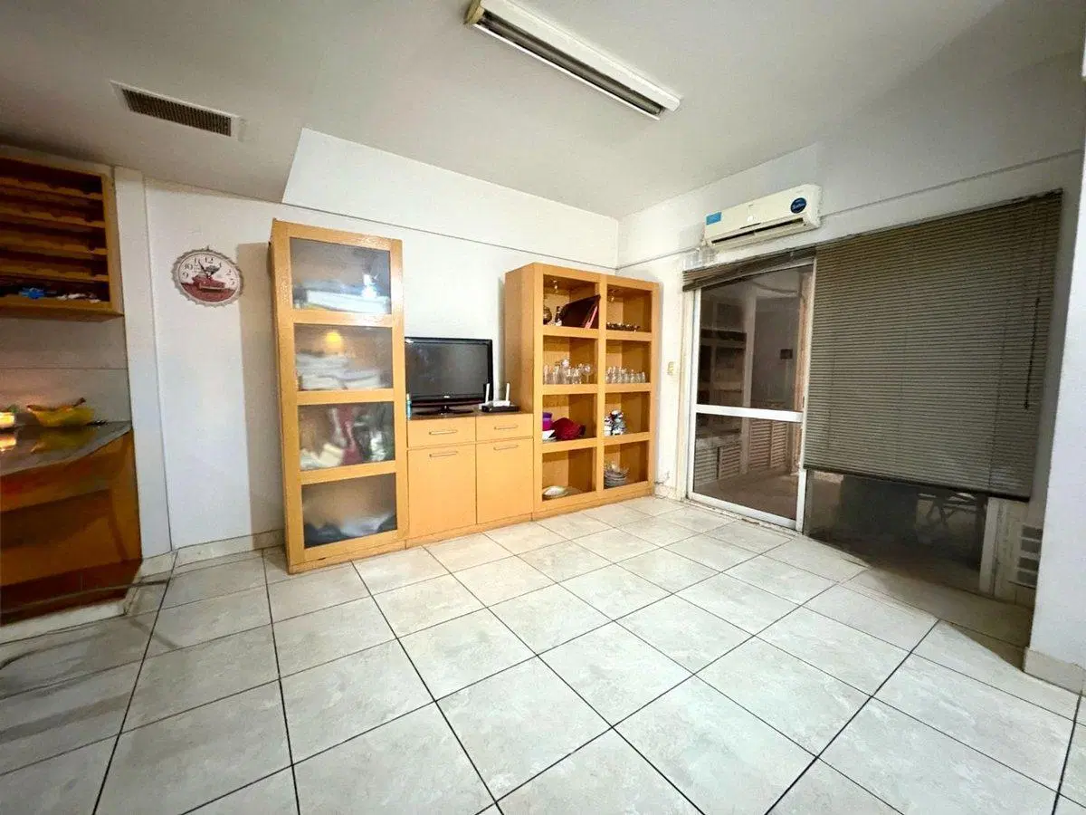 VENTA DEPTO 4 DORM APTO CRÉDITO CON COCHERA MARTIN 4