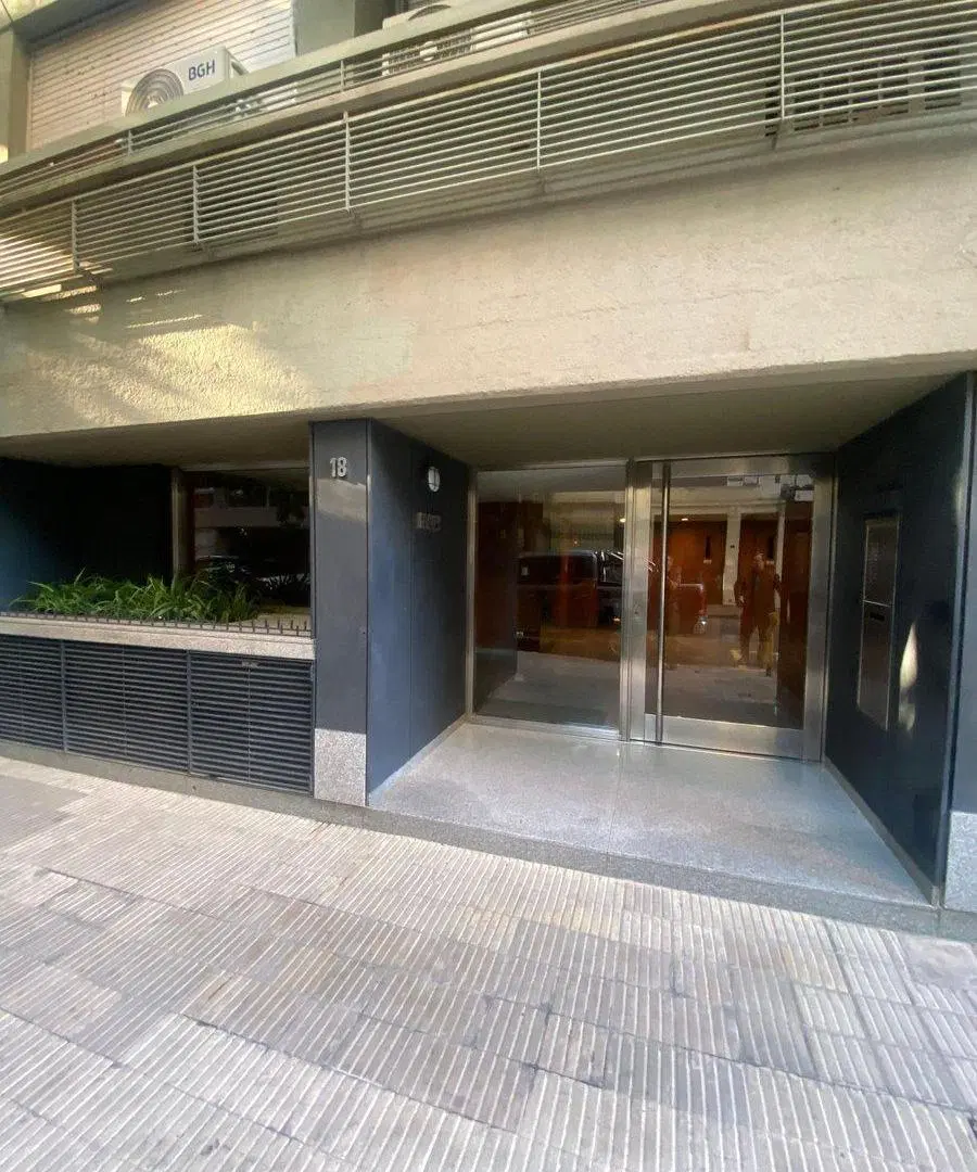 VENTA PISO EXCLUSIVO GRAN PATIO PARQUE URQUIZA 2