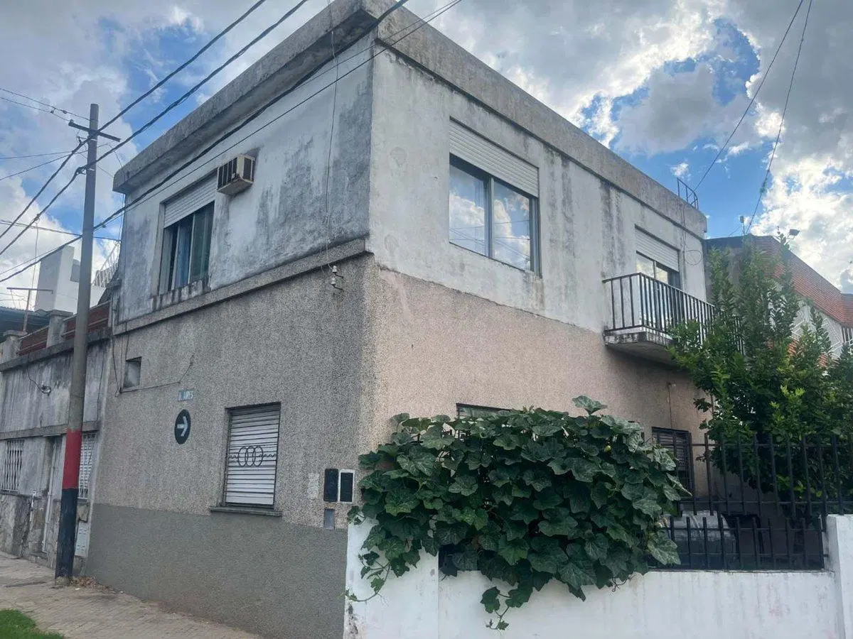 CASA PLANTA ALTA EN VENTA- BARRIO SALADILLO 2