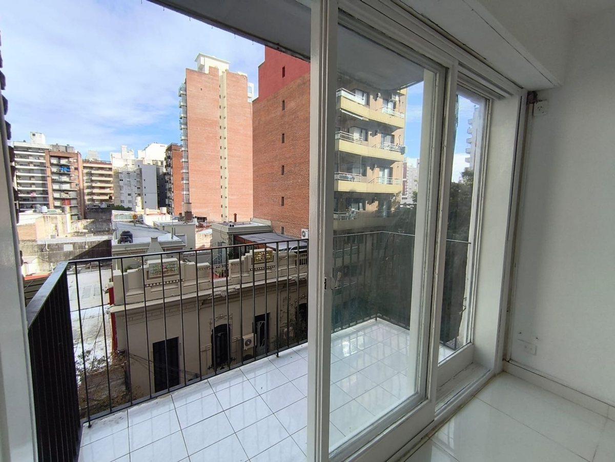 Foto de DEPARTAMENTO EN VENTA 3 DORMITORIOS ZONA RIO, imagen 1