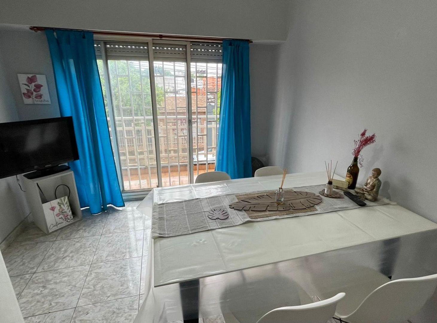 VENTA CASA DOS PLANTAS CON PATIO