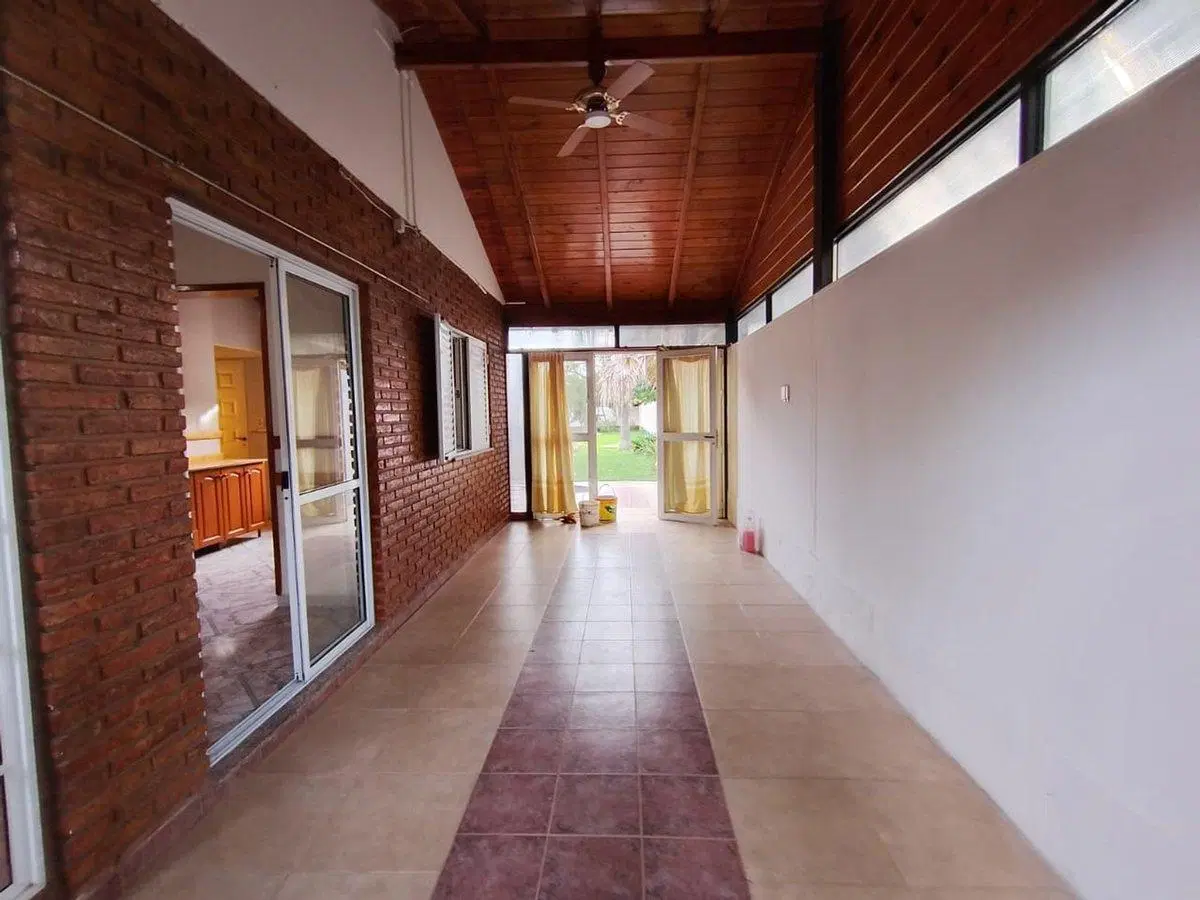 VENTA CASA TRES DORMIS-PILETA - GABOTO 4