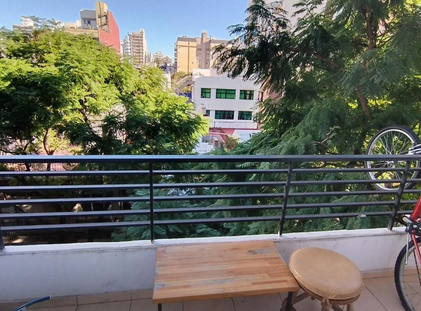 VENTA MONOAMBIENTE CON BALCON EN PLENO CENTRO 3