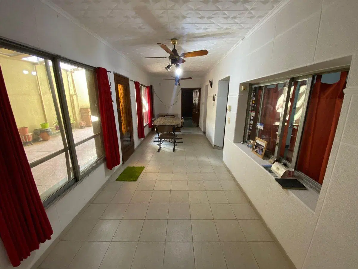 VENTA CASA DOS PLANTAS, COCHERA Y PATIO ZONA NORTE 5