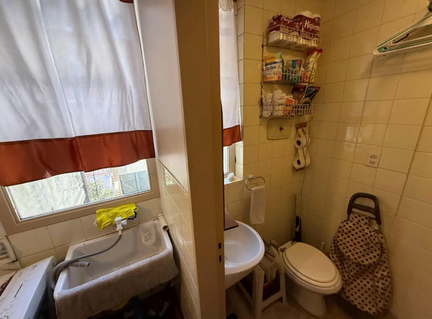 VENTA DEPARTAMENTO 3 DORMITORIOS CON BALCON CENTRO 4