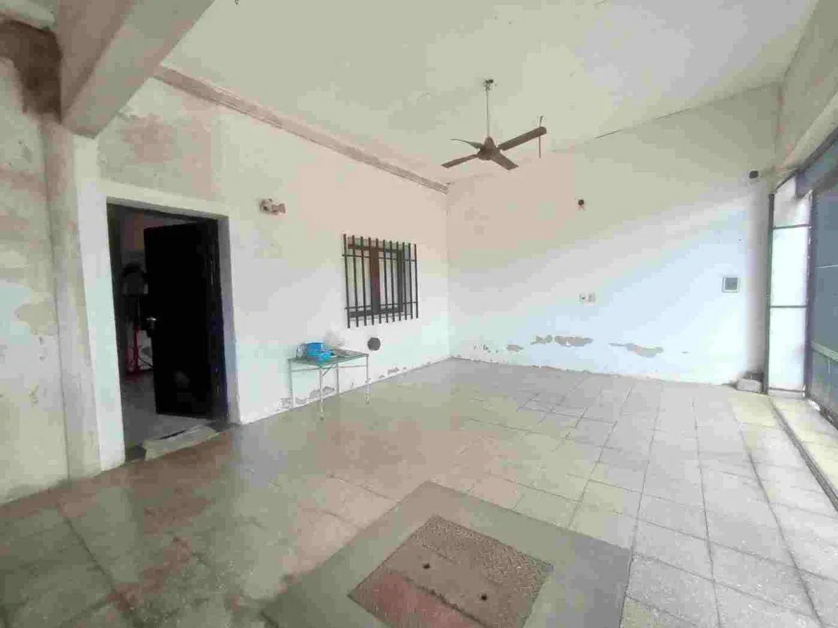 VENTA DOS CASAS COCHERA PATIO EN ZONA SUR 4