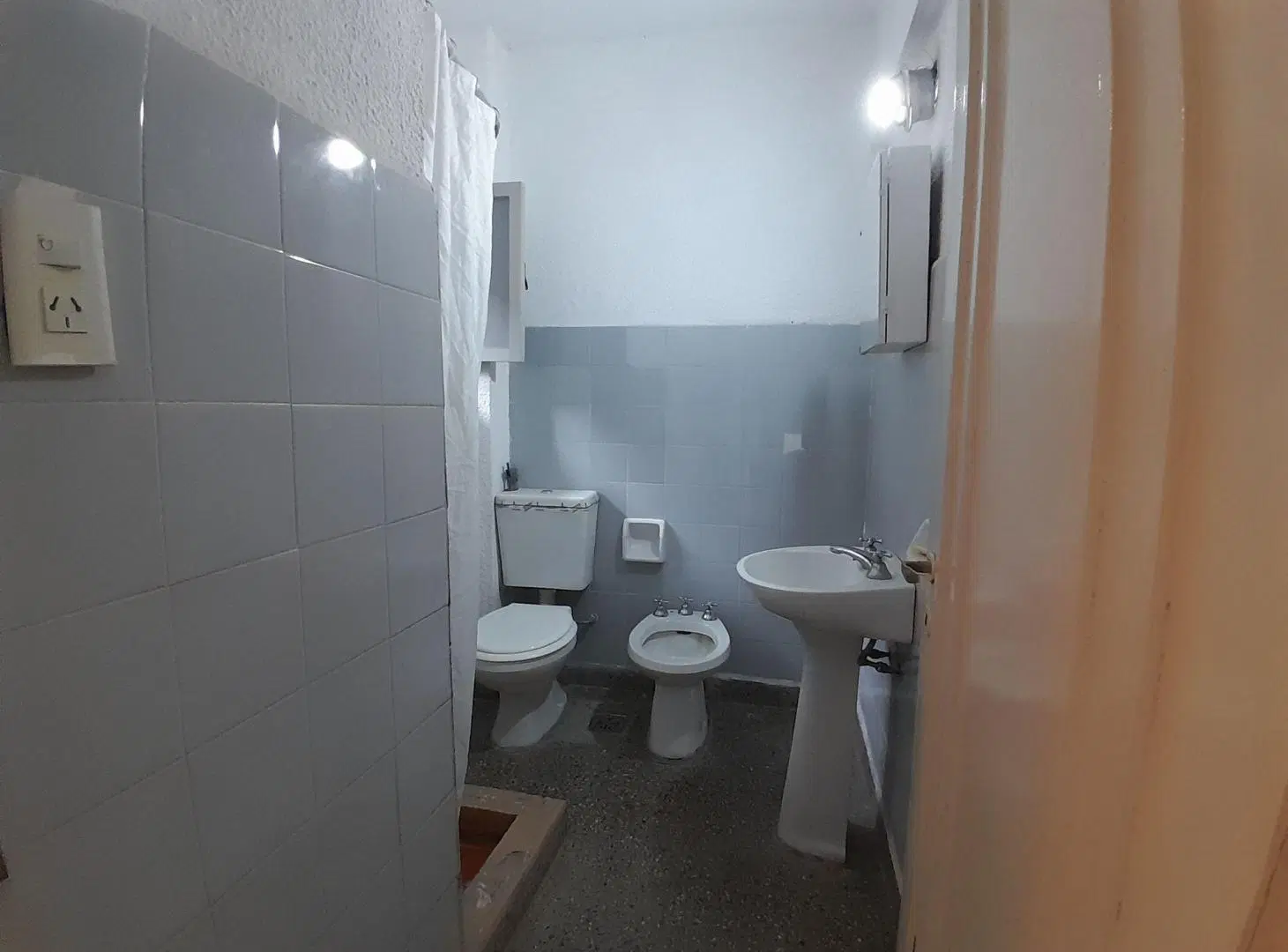 VENTA DEPARTAMENTO 1 DORMI ESPAÑA Y HOSPITALES 2