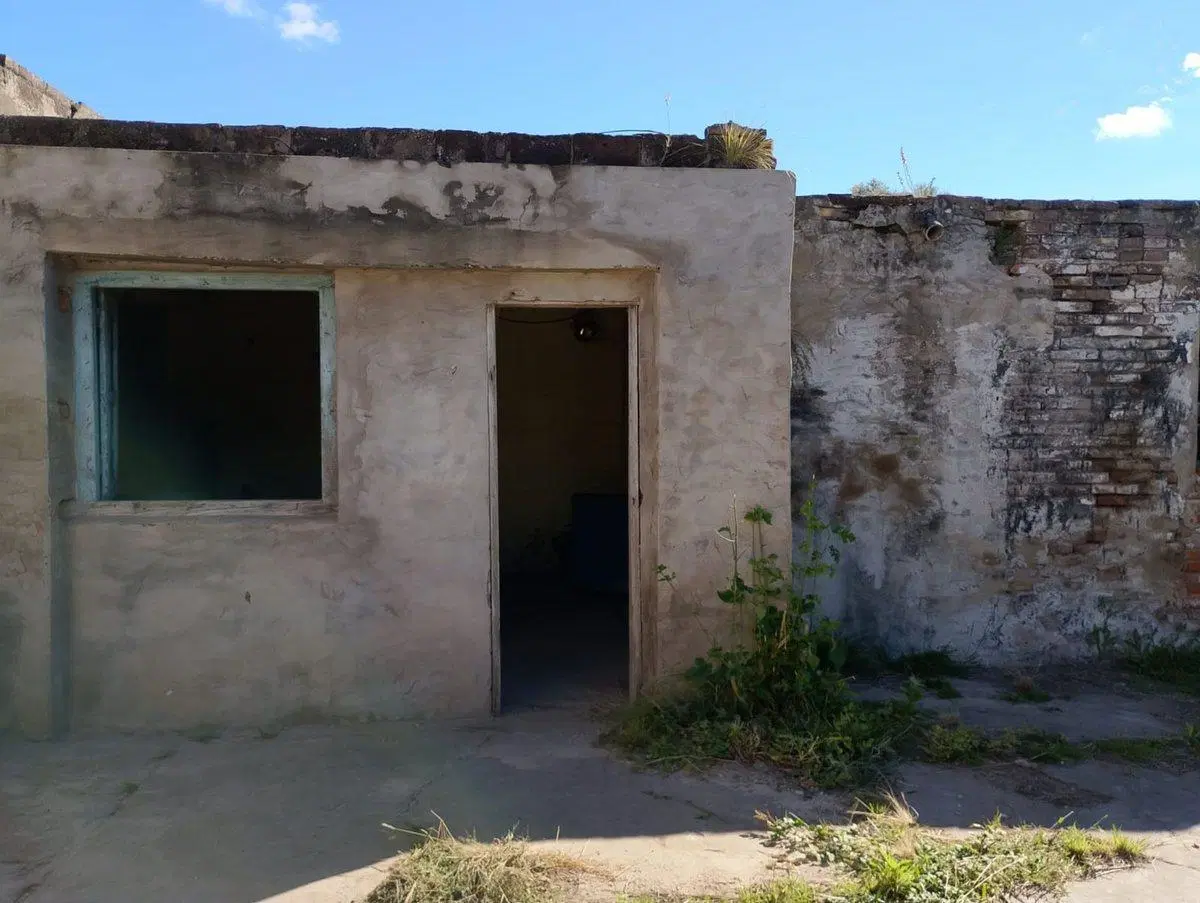 VENTA CASA A RECICLAR EN MONJE A METROS DE LA RUTA 3