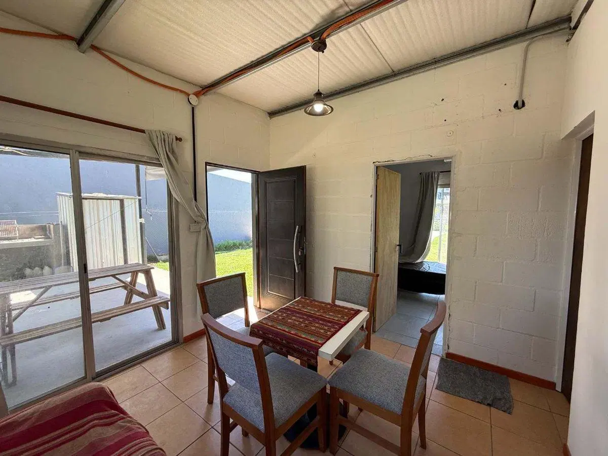 VENTA CASA 1 DORMITORIO CON PILETA EN ROLDAN TS3 2