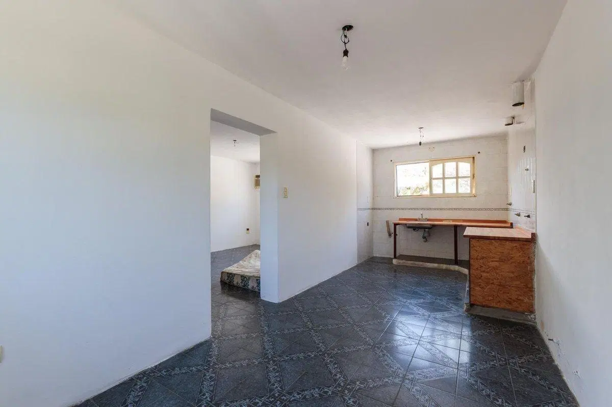 VENTA CASA 4 DORMITORIOS EXELENTE ESTADO FISHERTON 3
