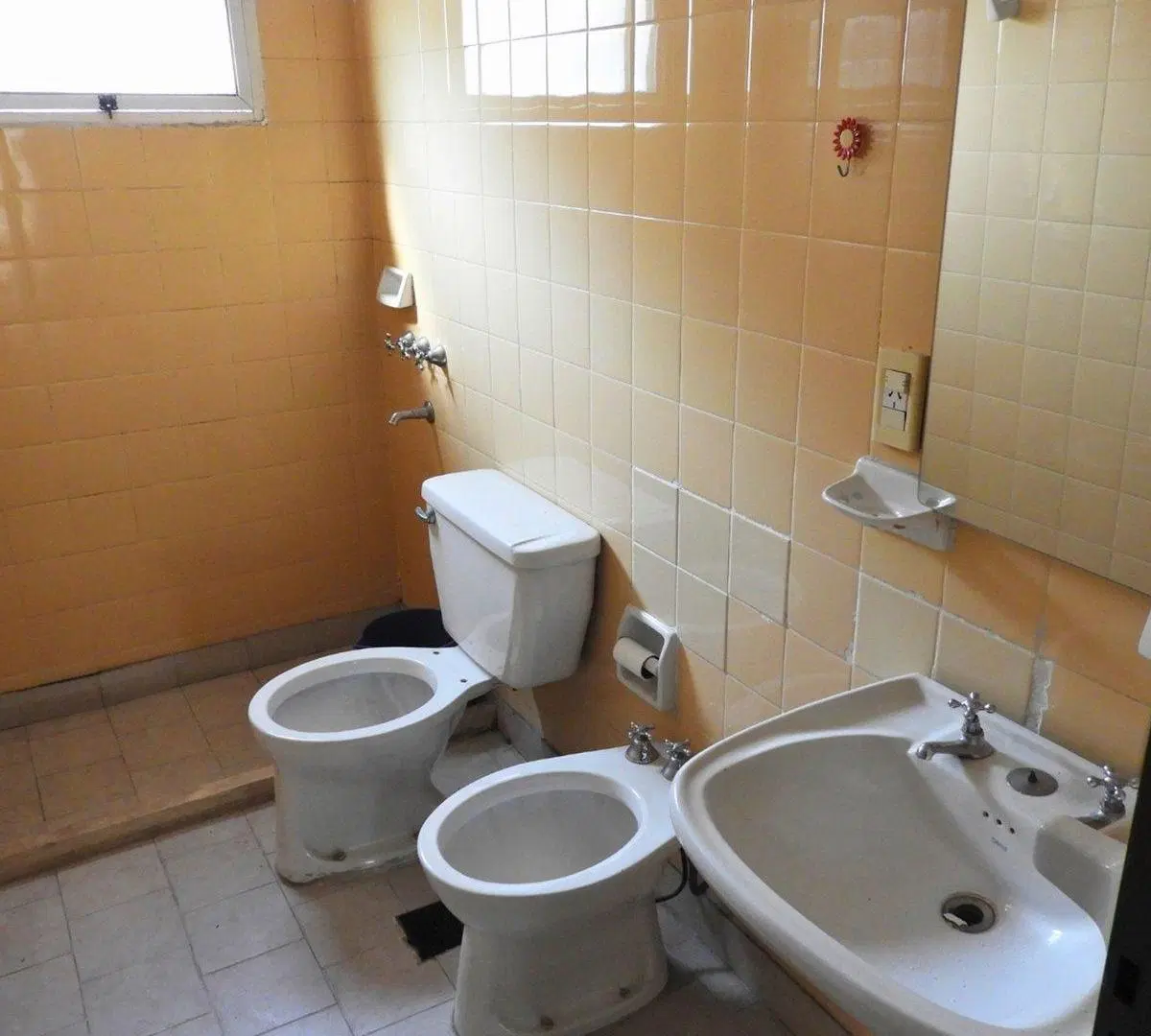 VENTA DEPTO DOS DORMITORIOS CON BALCÓN 3