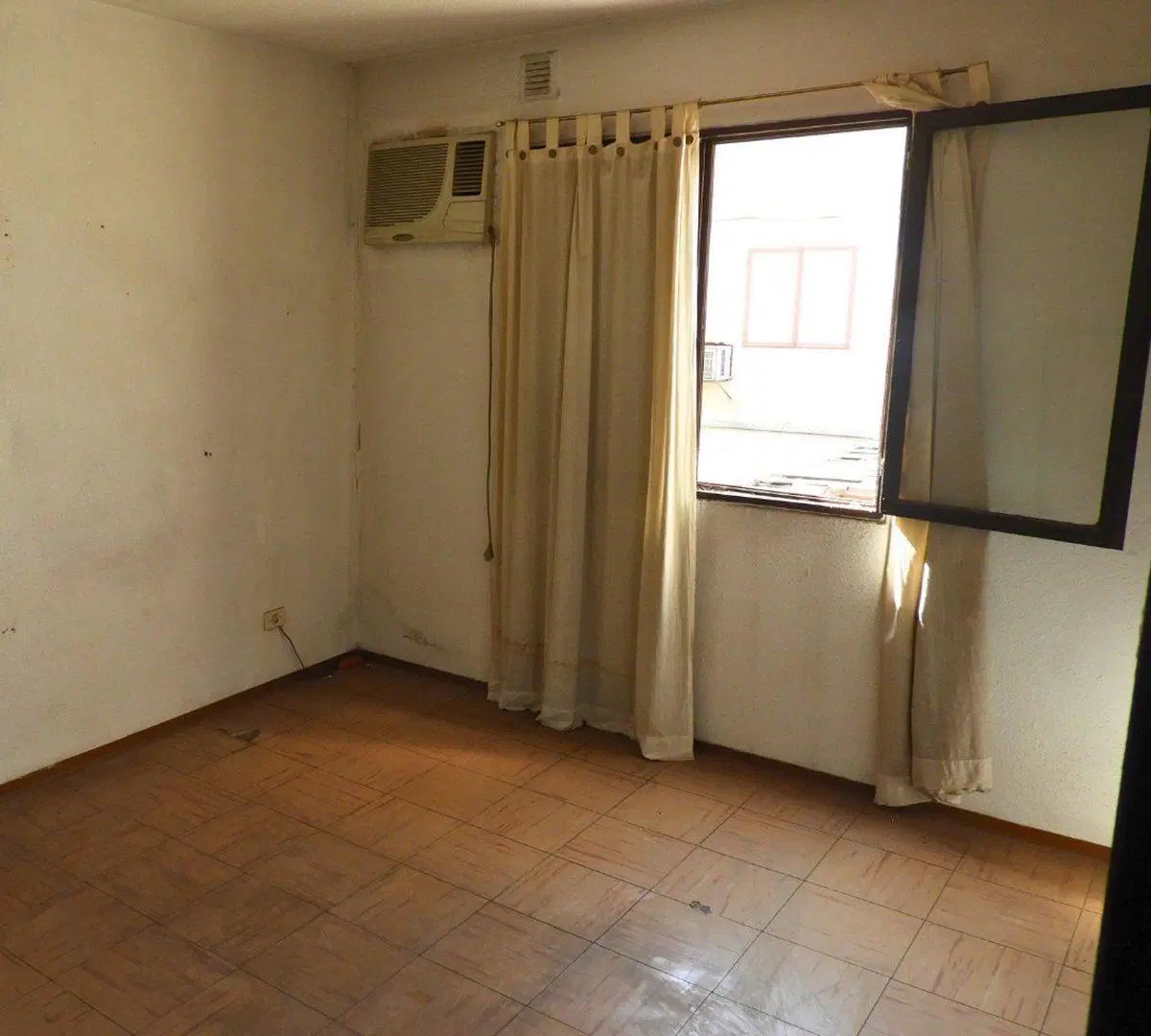 VENTA DEPTO DOS DORMITORIOS CON BALCÓN 2