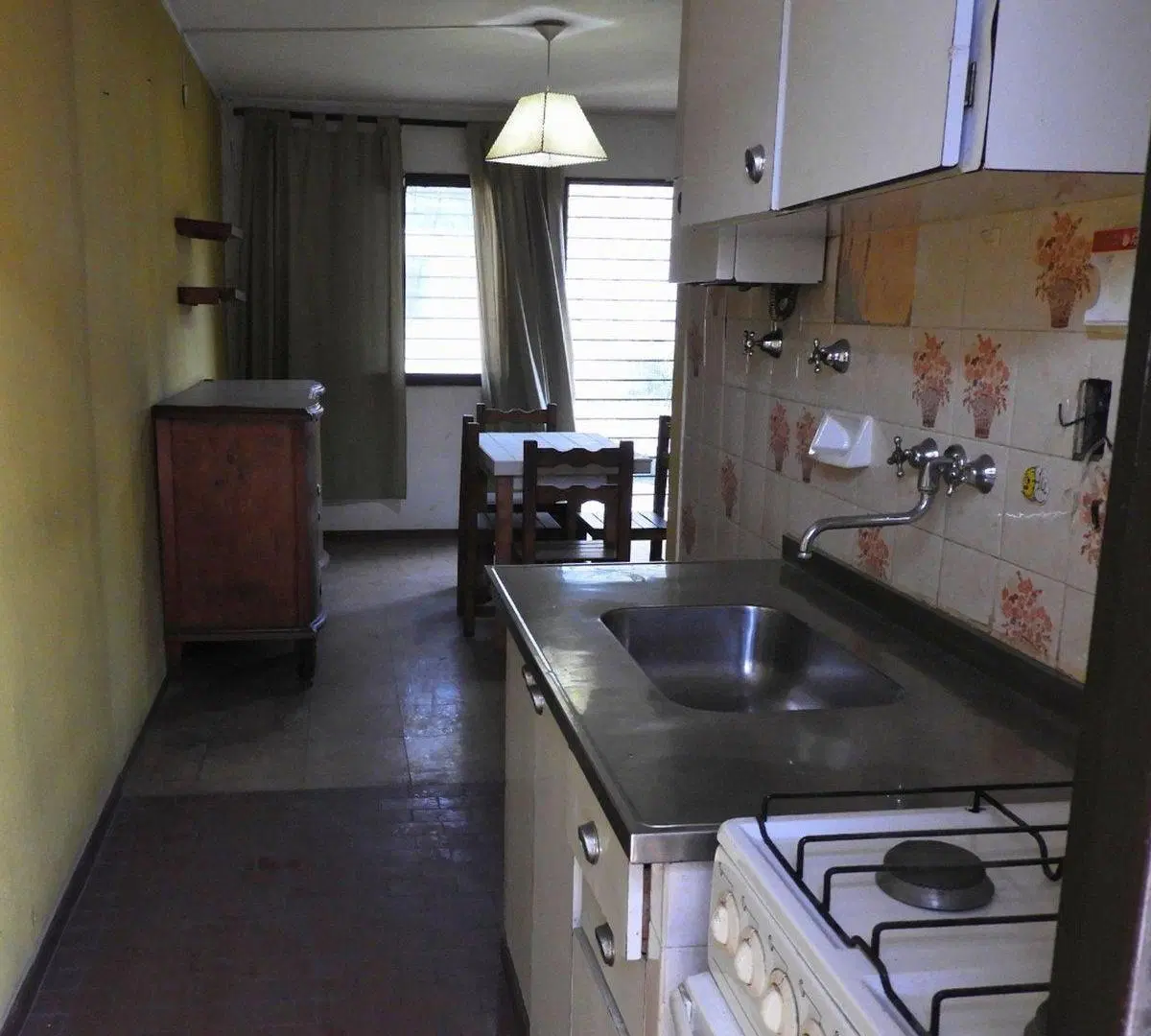 VENTA DEPTO DOS DORMITORIOS CON BALCÓN 4