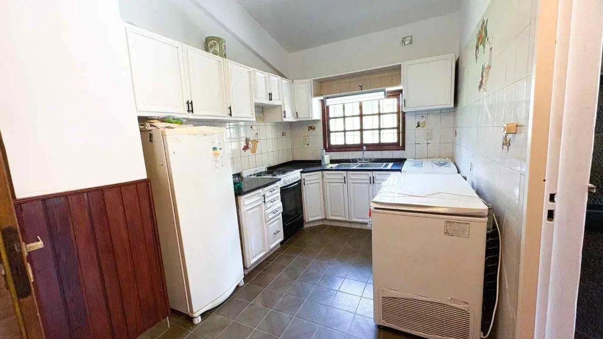 ALQUILER PERMANENTE DE CASA EN FUNES 3