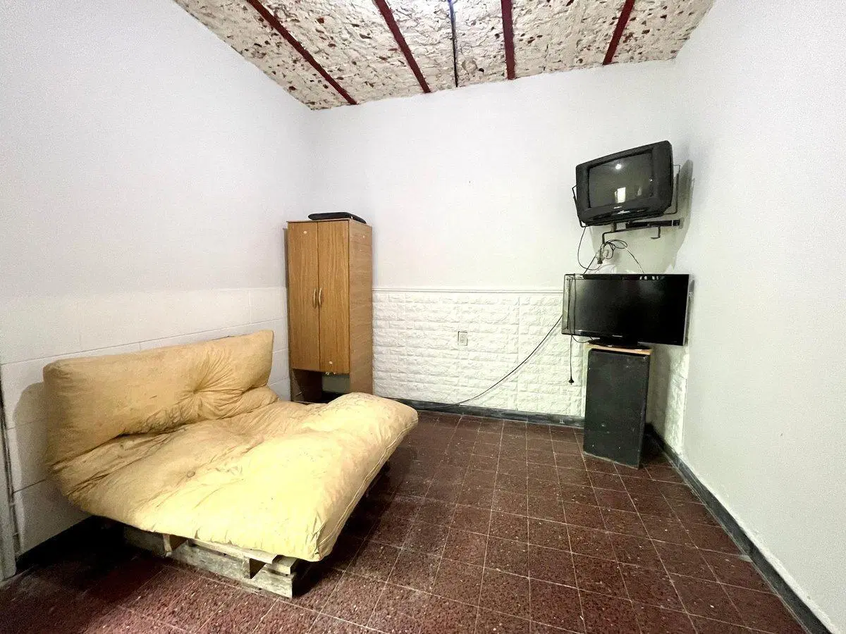 VENTA CASA TRES DORMITORIOS BARRIO INDUSTRIAL 8