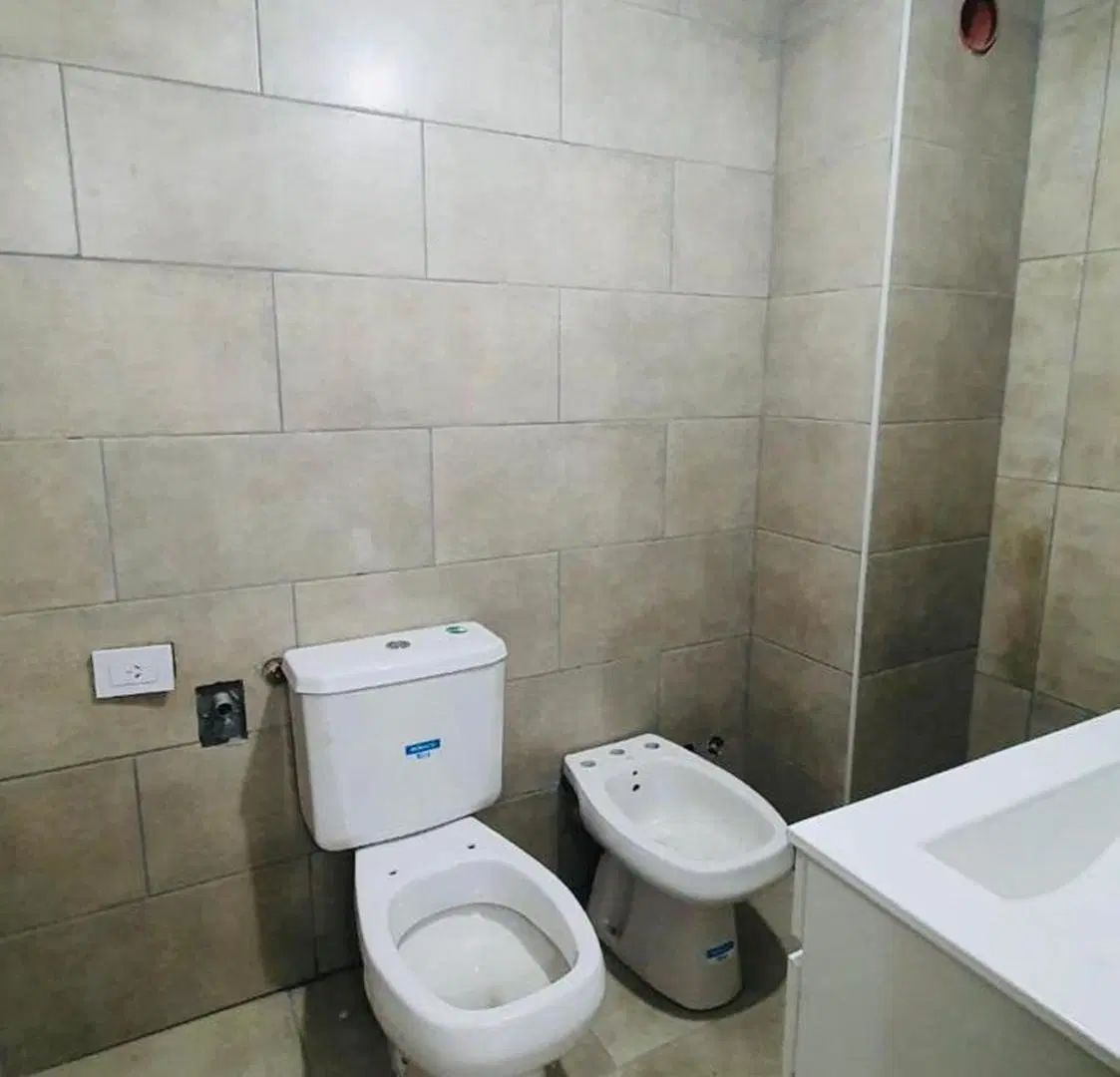 VENTA MONOAMBIENTE A ESTRENAR DIVISIBLE CON BALCON 4