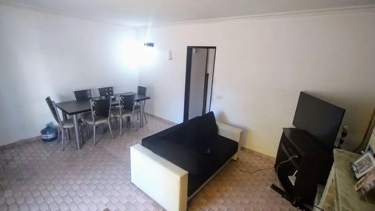 VENTA CASA DOS PLANTAS COCHERA Y GALPON, ARROYITO 5