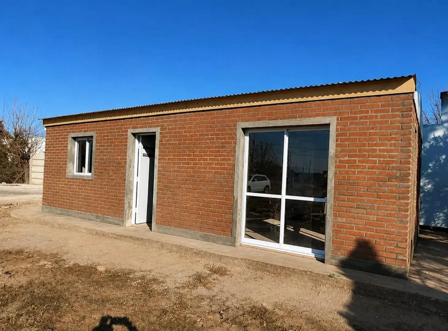 VENTA CASA A TEMINAR EN PUNTA CHACRA-ZAVALLA 2