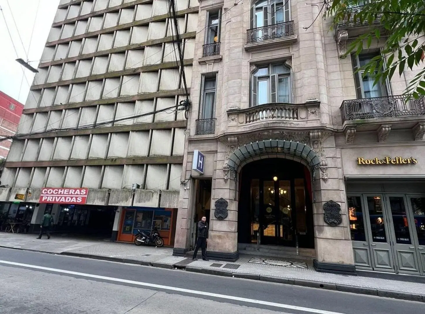 VENTA DE COCHERA , 6TO PISO, RAMPA MOVIL ASCENSOR 4