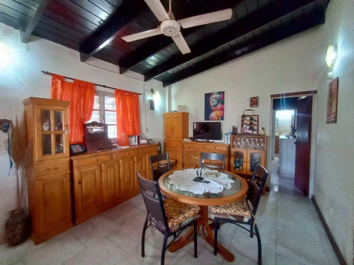 VENTA O PERMUTA CASA 3 DORMI COCHERA PILETA ROLDAN 2