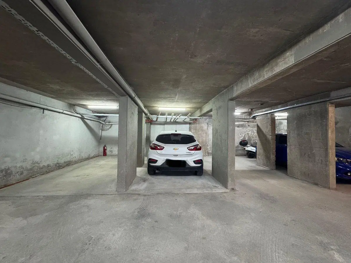 VENTA COCHERA EN SUBSUELO EN ZONA RIO 7