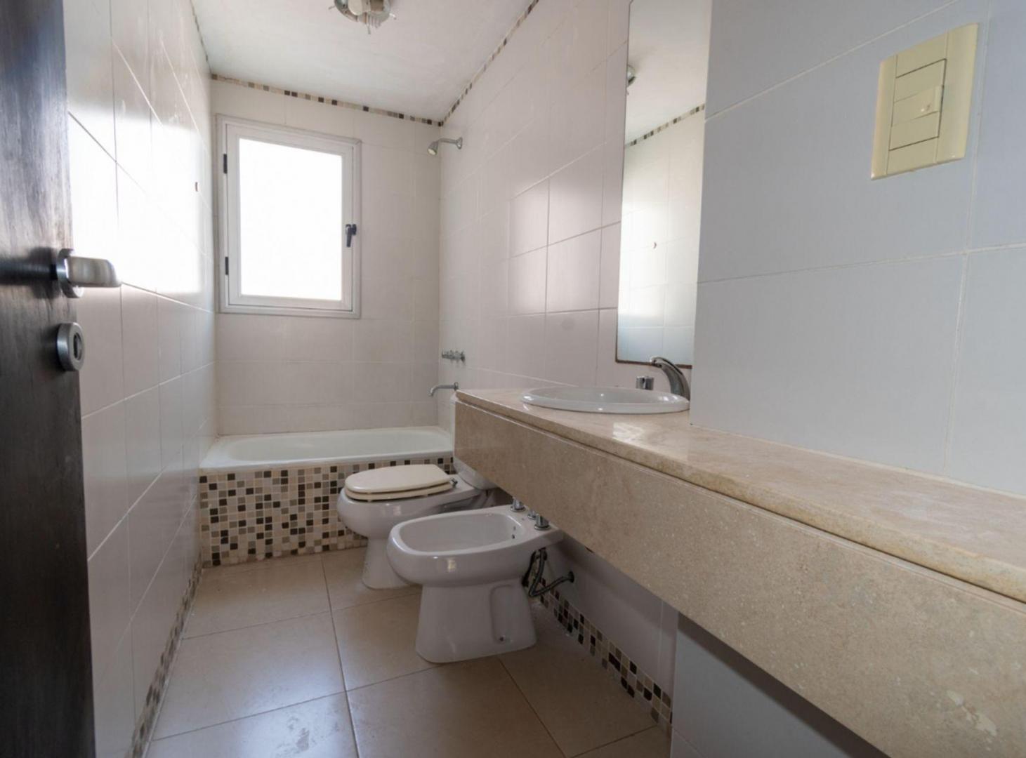 Foto de VENTA MONOAMBIENTE CON BALCÓN AL FRENTE ZONA RIO, imagen 3