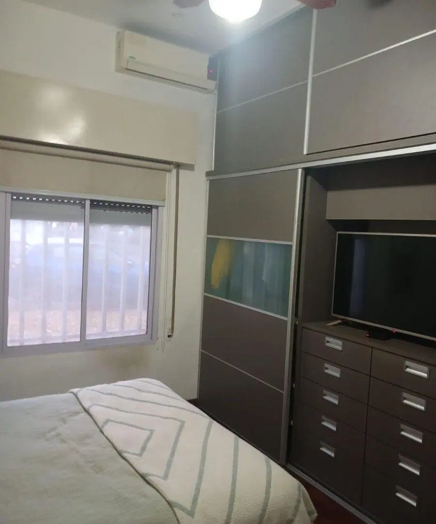 VENTA CASA 2 DOR. , JARDIN Y COCHERA EN  ZONA SUR 3