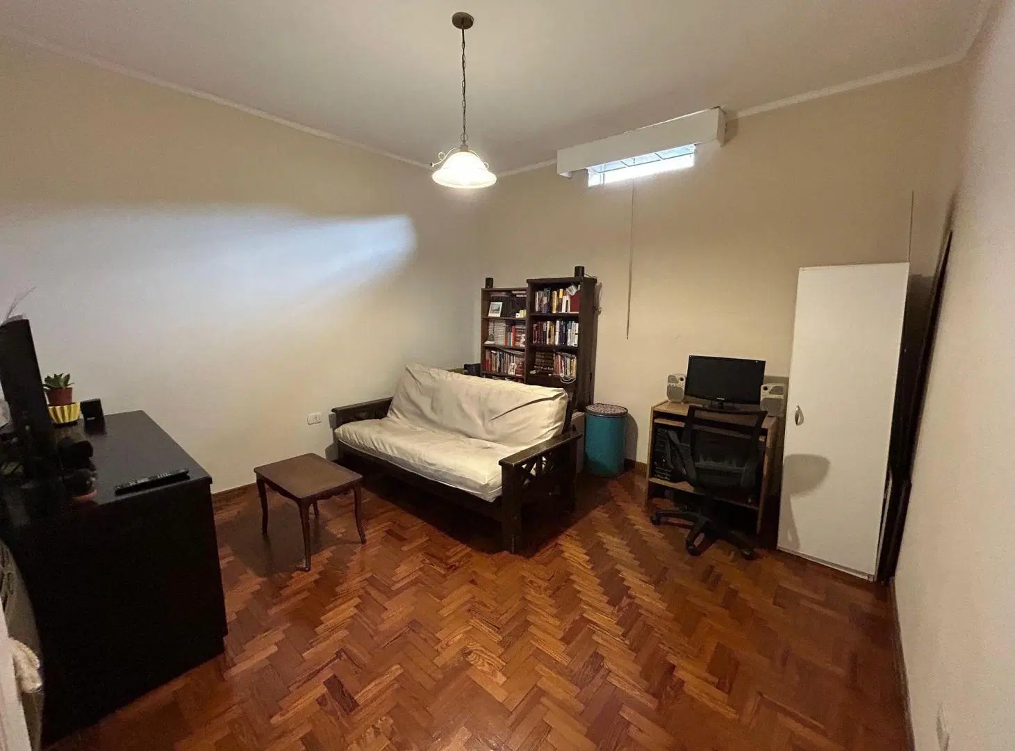 VENTA CASA EN PB  DOS DORMITORIOS EN LUIS AGOTE 8