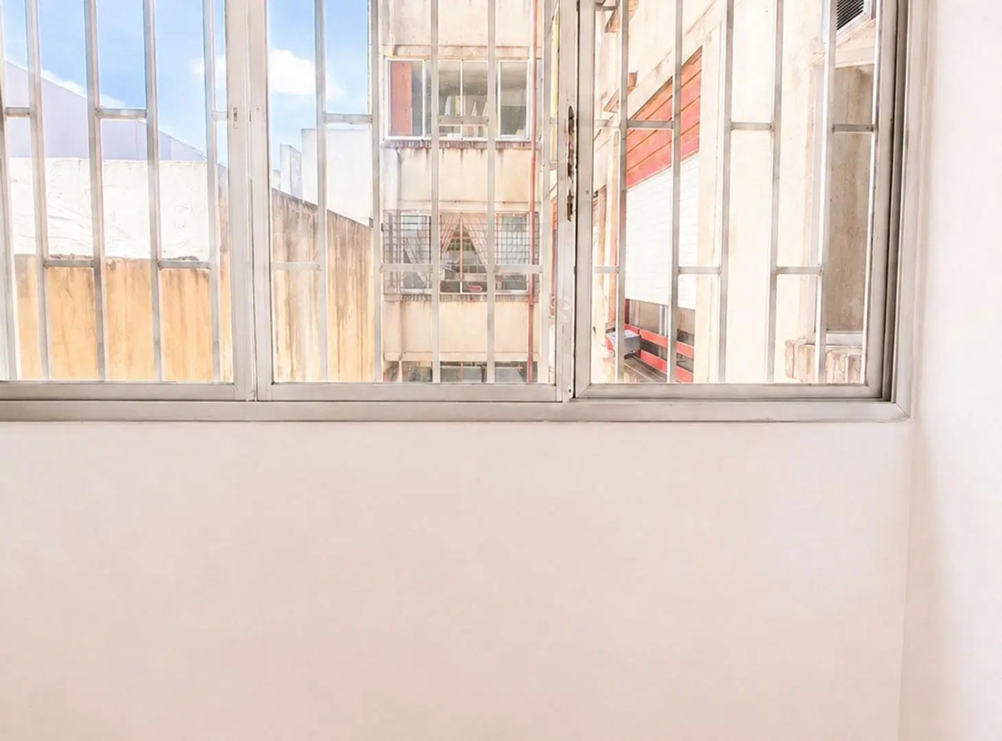 VENTA! SEMIPISO 2 DORMITORIOS  BARRIO ABASTO 4