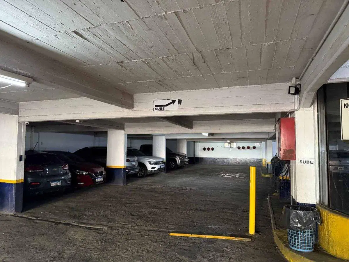 VENTA COCHERA OPORTUNIDAD ZONA CENTRO ROSARIO 5