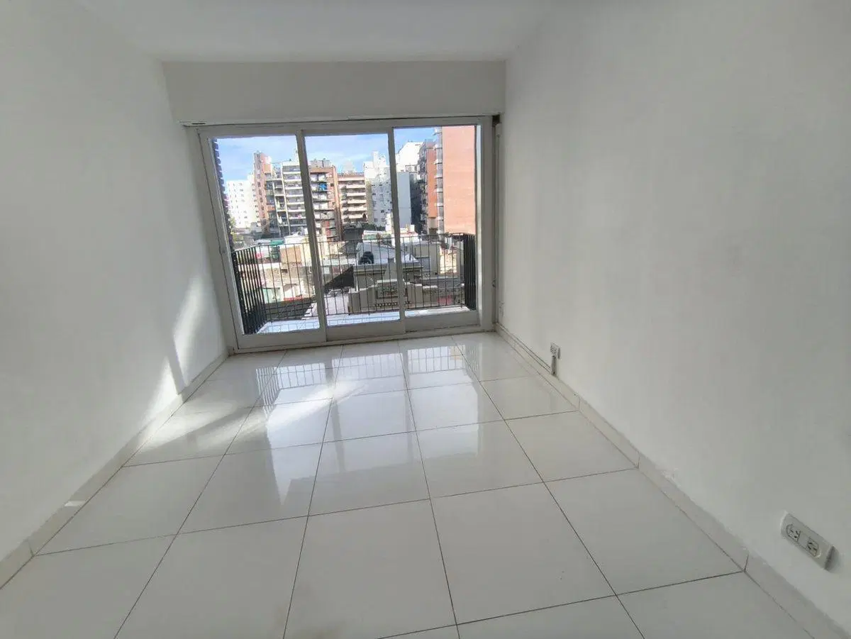 DEPARTAMENTO EN VENTA 3 DORMITORIOS ZONA RIO 5
