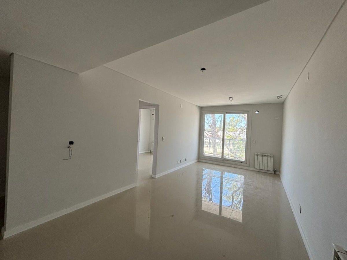 Foto de VENTA DEPARTAMENTO 1 DORMITORIO FISHERTON, imagen 4