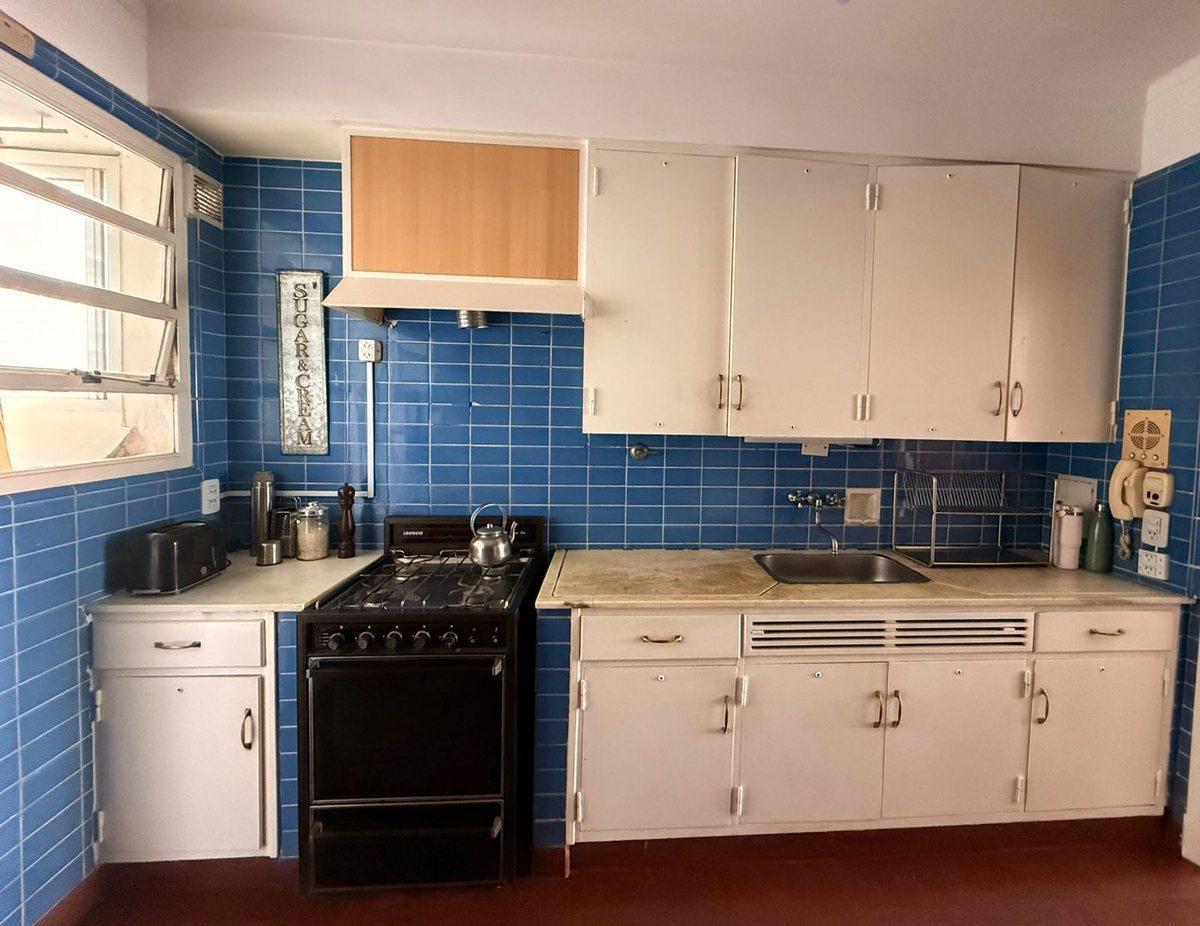 Foto de VENTA DPTO 2 DORMIT. FRENTE PLAZA CON COCHERA, imagen 3