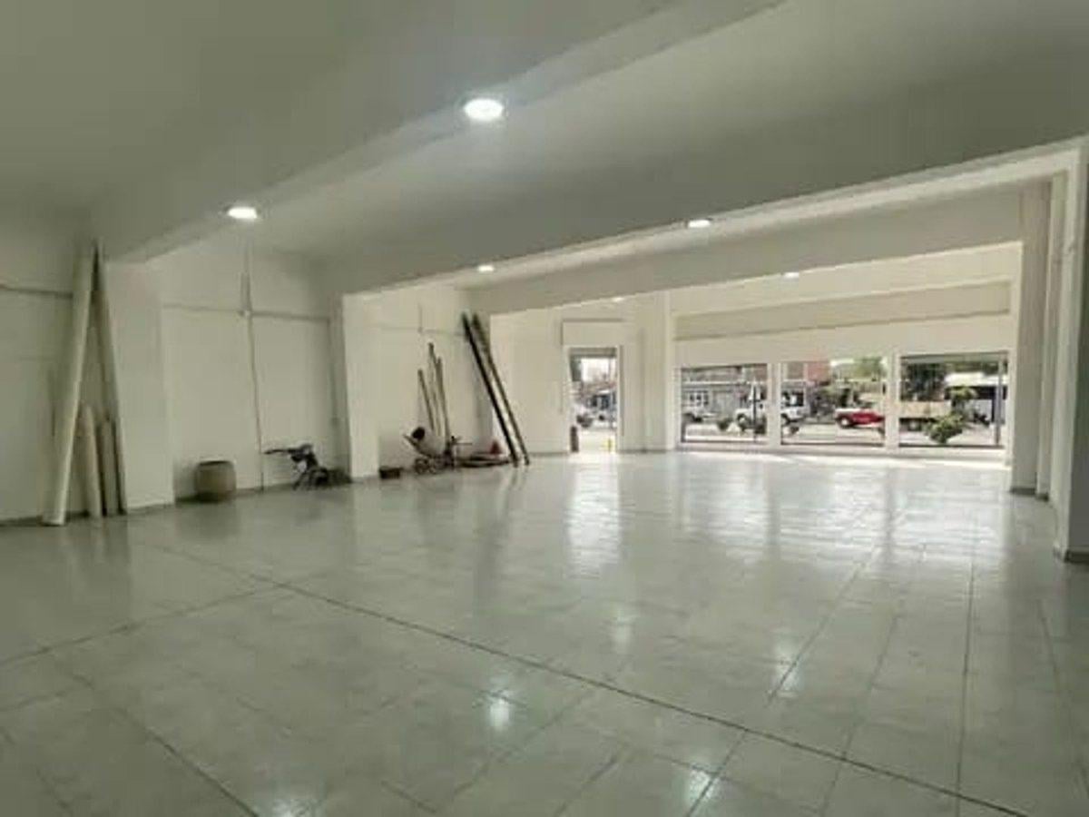 Foto de LOCAL COMERCIAL EN VENTA 254M2 BV SEGUI C/OFICINA, imagen 1