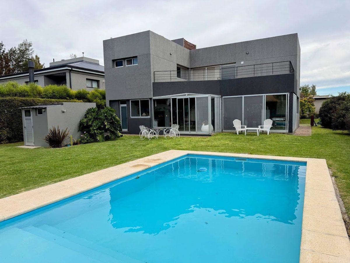 Foto de VENTA CASA 3 DORMITORIOS MAS COMODIN EN AGUADAS, imagen 3
