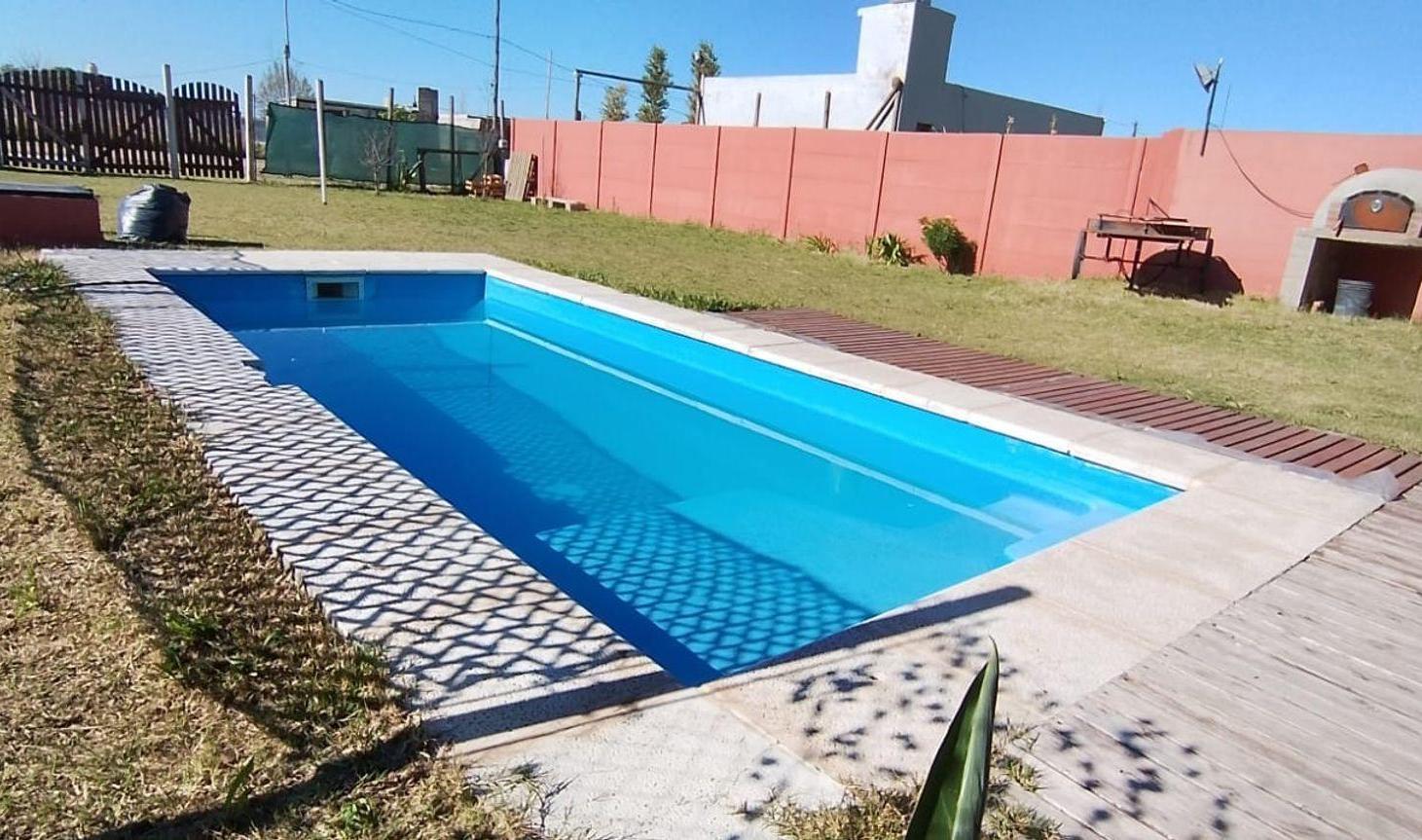 Foto de VENTA CASA 2 DORMITORIOS CON PILETA IBARLUCEA, imagen 2