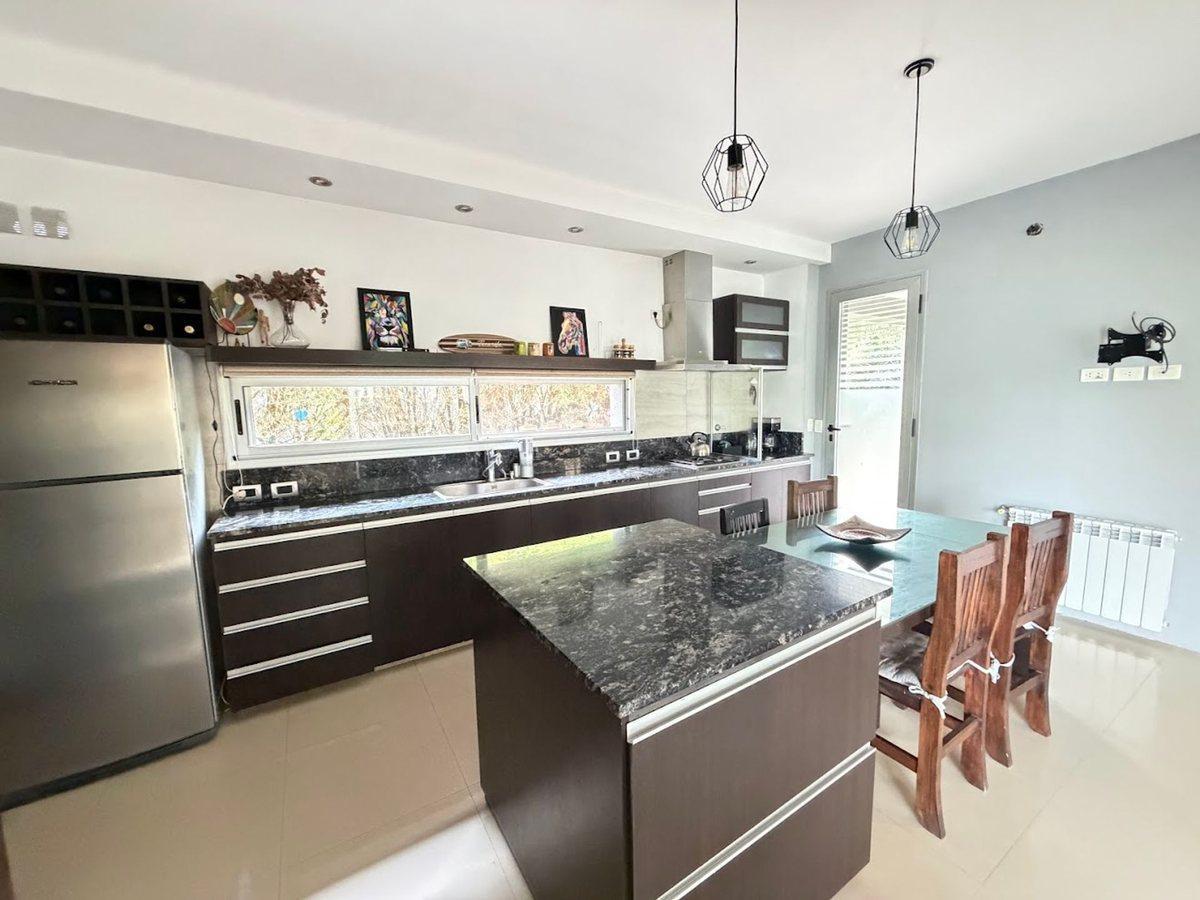 Foto de VENTA CASA 3 DORMITORIOS MAS COMODIN EN AGUADAS, imagen 3