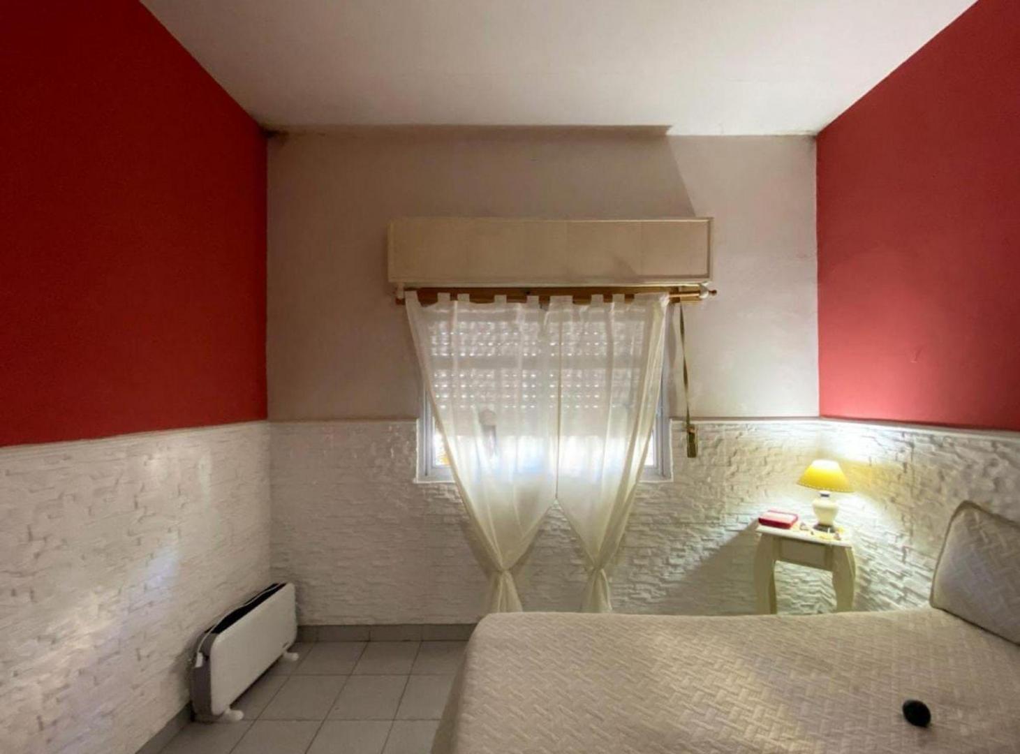 Foto de VENTA CASA 3 DORMITORIOS CON PATIO Y COCHERA, imagen 4