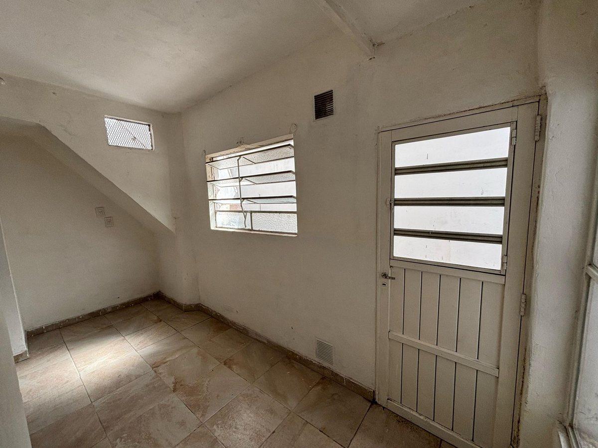 Foto de VENTA CASA DE ESTILO 1 DORM RECICLADA, LAS HERAS, imagen 5
