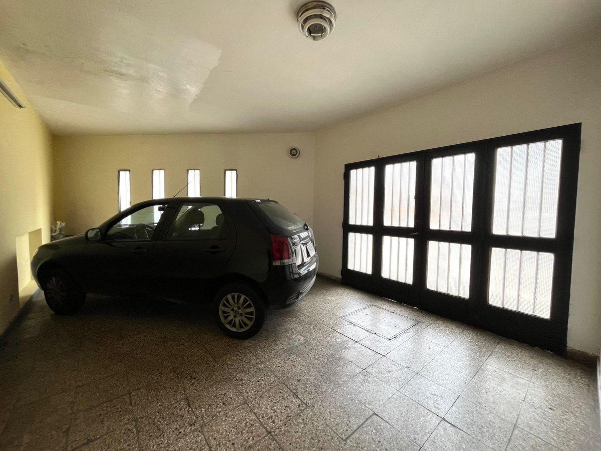 Foto de VENTA CASA 2 DORMITORIOS + DEPARTAMENTO LUIS AGOTE, imagen 5
