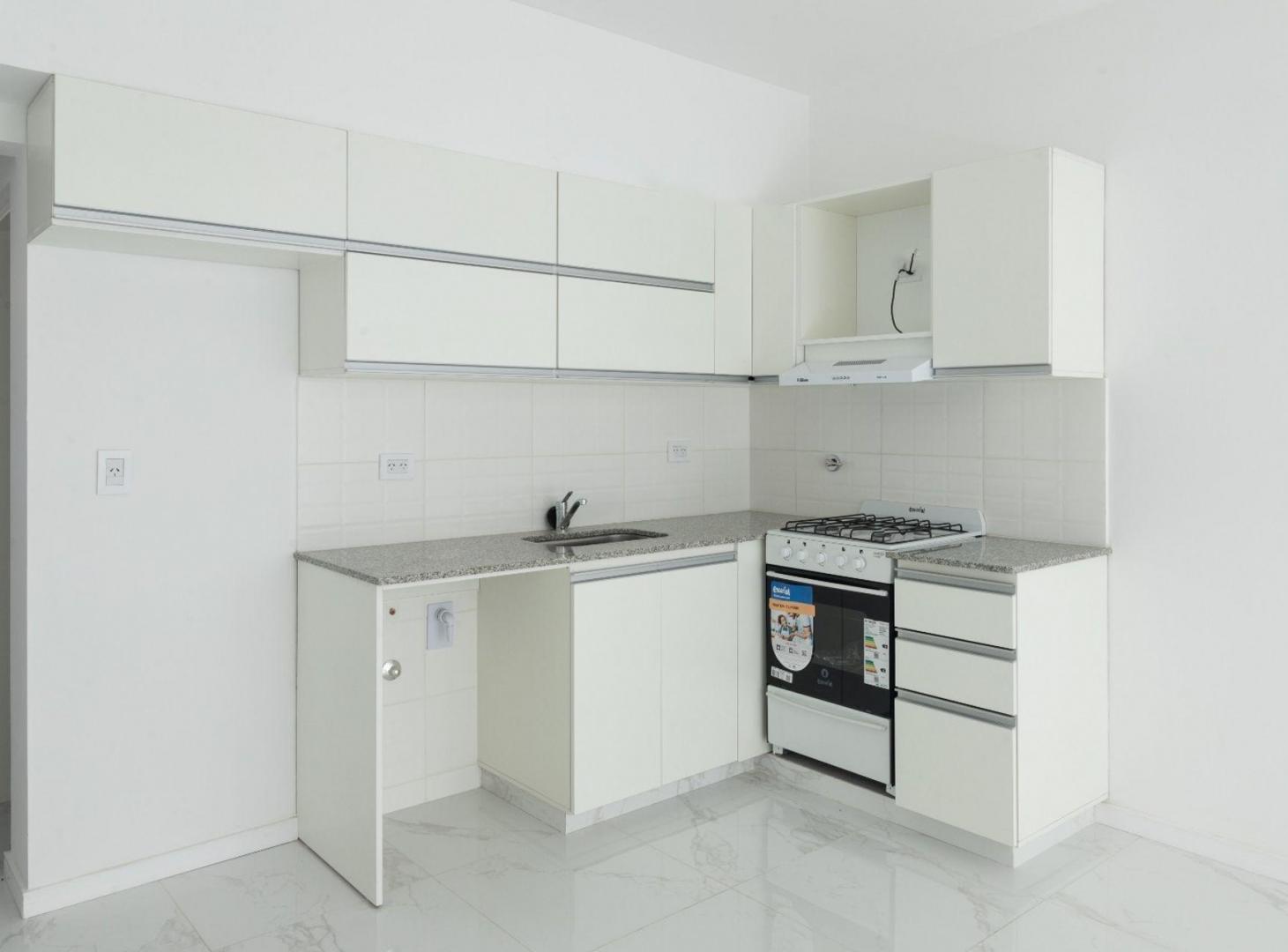 Foto de VENTA DEPARTAMENTO 1 DORMITORIO C/BALCÓN CENTRO, imagen 1