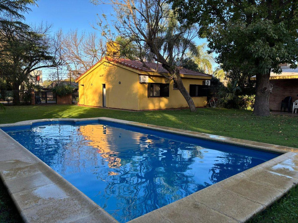 Foto de ALQUILER TEMP CASA EN FUNES 2 DORMITORIOS Y PILETA, imagen 1