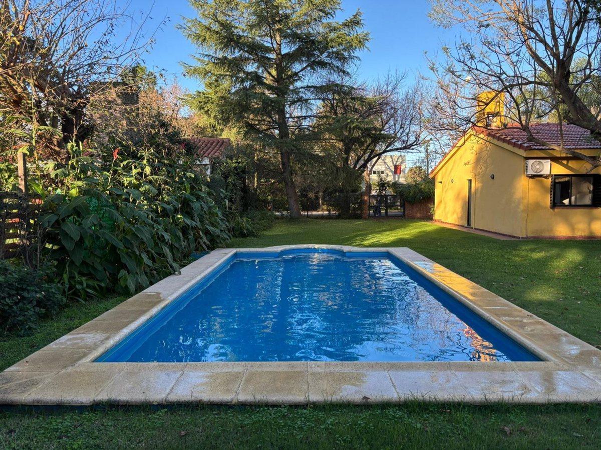 Foto de ALQUILER TEMP CASA EN FUNES 2 DORMITORIOS Y PILETA, imagen 4