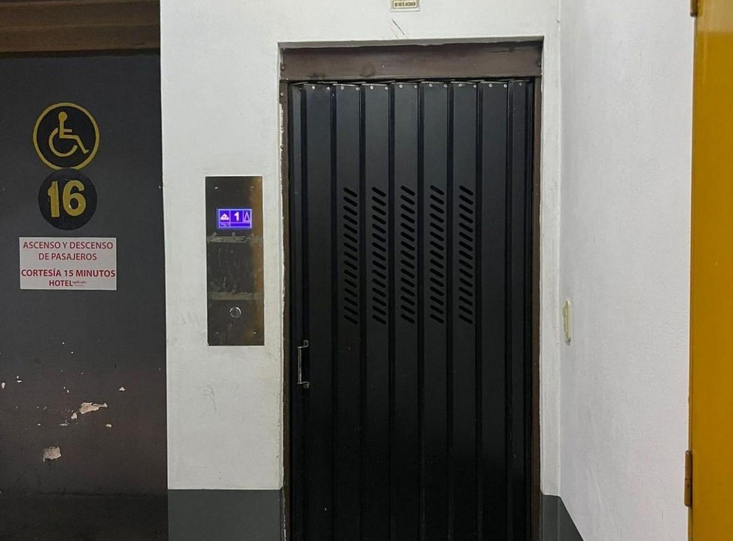 Foto de VENTA DE COCHERA , 6TO PISO, RAMPA MOVIL ASCENSOR, imagen 4